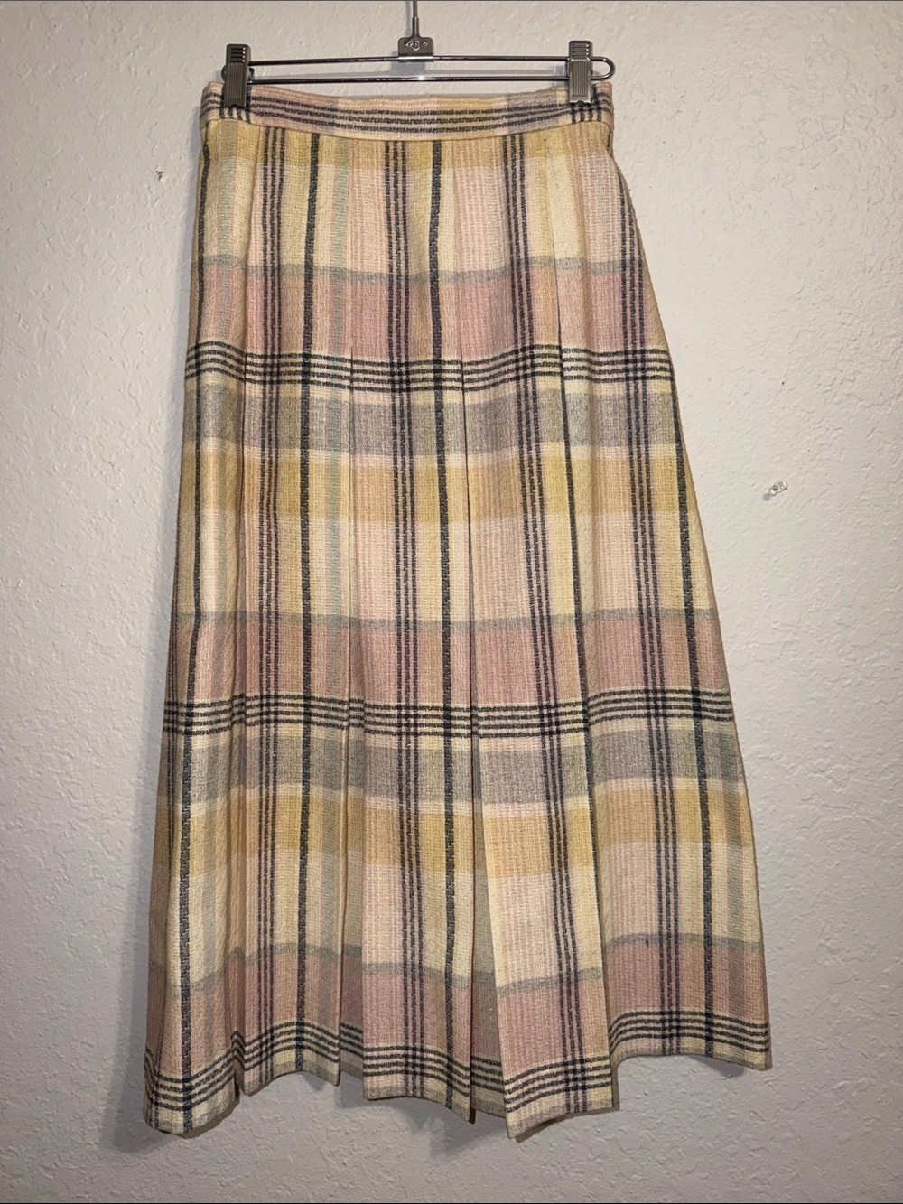 vintage midi skirt plaid 100% wool modest 70s skirt pastels neutrals